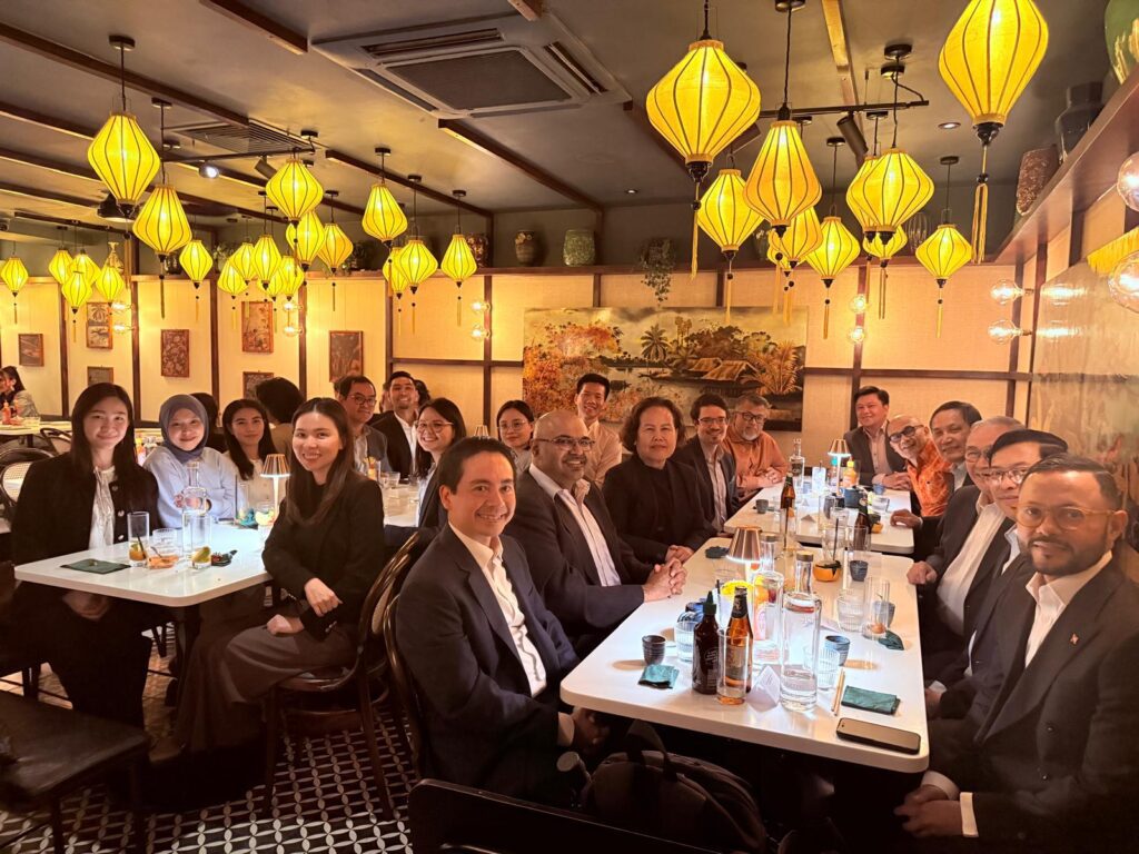 Ambassador TUOT Panha attended a dinner with the ASEAN London Committee (ALC), which was hosted by His Excellency Do Minh Hung, Ambassador of Viet Nam to the United Kingdom