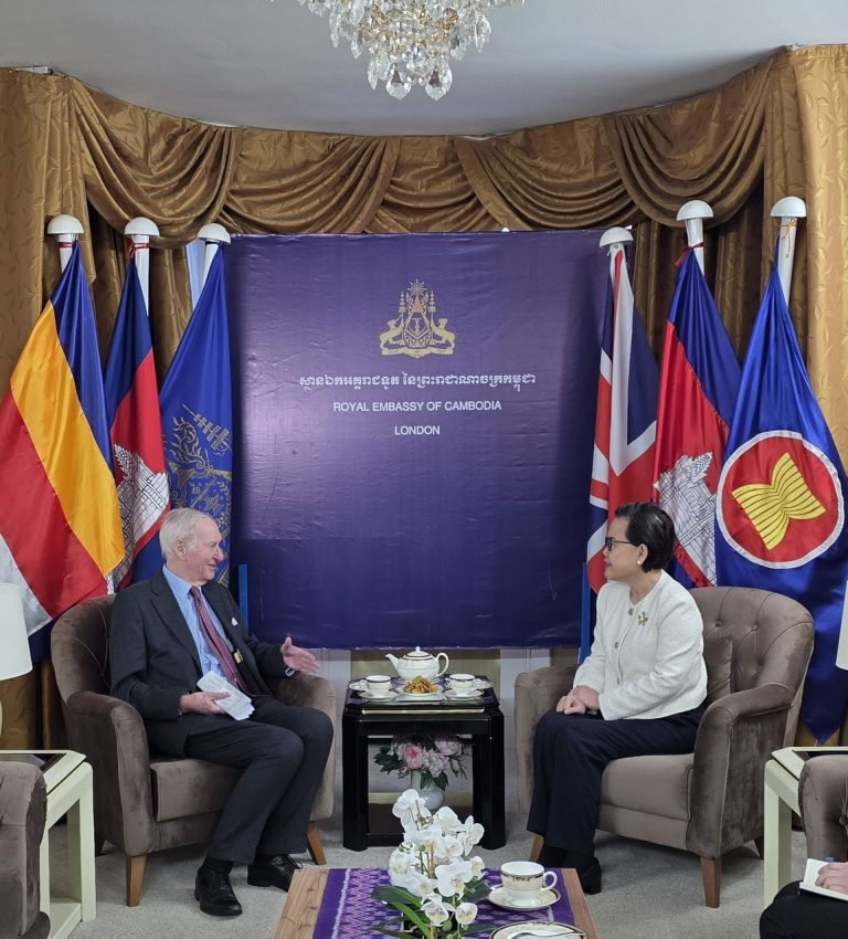 Ambassador Tuot Panha met with Mr. William Knights, Senior Strategic Adviser of Potentia-inc Ltd, at the Embassy