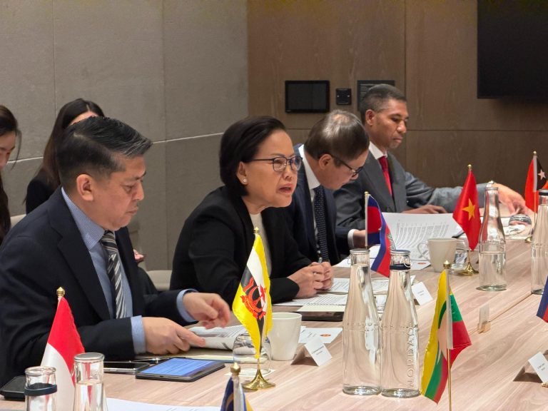 Her Excellency Tuot Panha, Ambassador of the Kingdom of Cambodia to the United Kingdom and Chair of the ASEAN London Committee (ALC), hosted an ALC meeting to discuss upcoming initiatives aimed at enhancing ASEAN’s profile in the UK